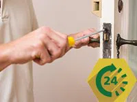 Master Locksmith Store Kansas City, MO 816-429-1118 - service-side-emergency